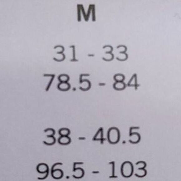 Assets by Sara Blakely Spanx Women's Seamless Legging dark indigo NWT - Picture 4 of 4